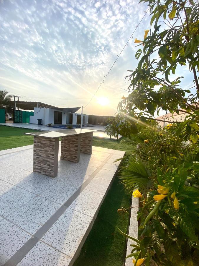 Luxury Farm With Swimming Pool And Bbq Villa Al Rahba Exterior foto